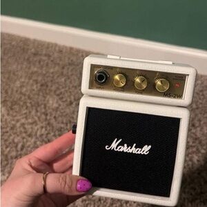 Marshall MS-2W Mini Amp - Cream and Black